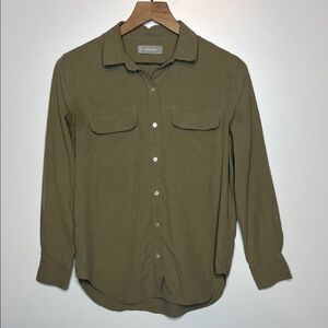 Everlane buttondown silk shirt
